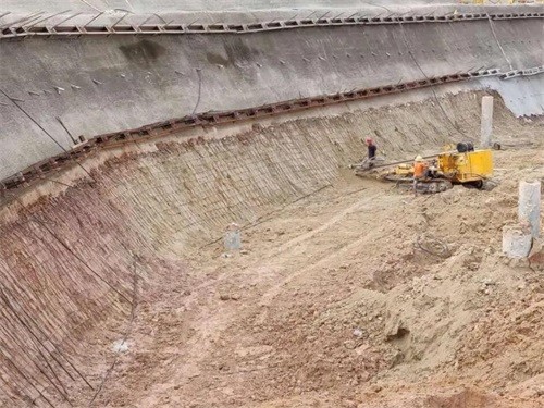 牡丹基坑边坡加固